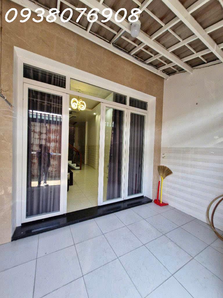 Nhà 3 tầng BTCT, 1 xẹt Cầu Xây, 46m², 4 tỷ nhỉnh, SHR, hẻm ba gác cách mặt tiền 20m