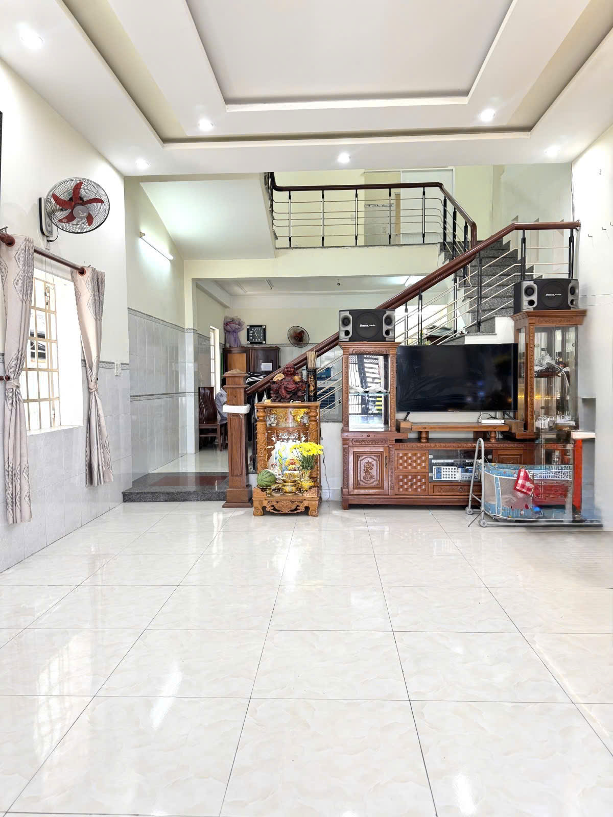 Gả gấp nhà 3 mặt thoáng, mặt tiền Mỹ An, kinh doanh chỉ 10 Đồng Nhỉnh 102m2