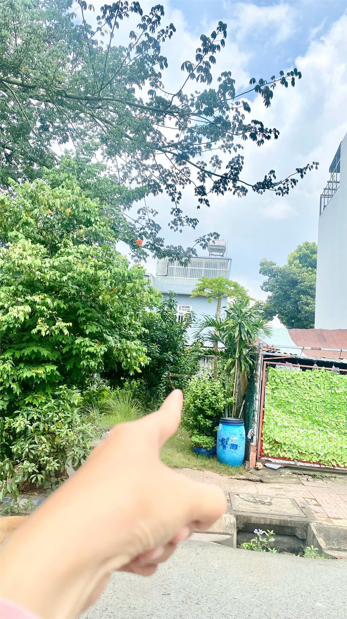 BÁN ĐÁT ĐƯỜNG 11A PHƯỜNG LONG BÌNH KẾ VINOMES Q9 - HẺM XE TẢI VÀO TỚI NƠI - GIÁ TỐT NHẤT KHU VỰC - TƯƠNG LAI PHÁT TRIỂN MẠNH SẼ TĂNG GIÁ