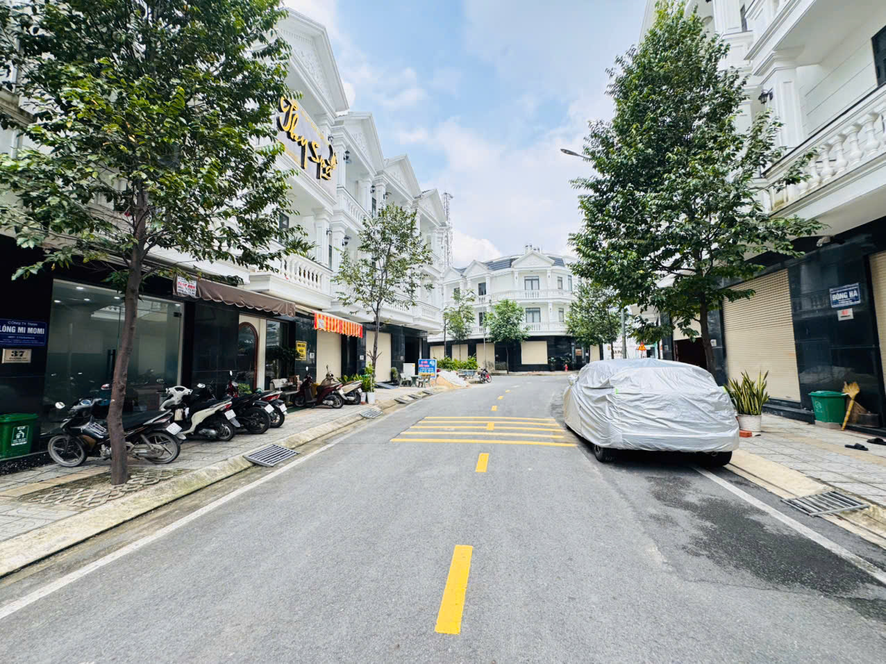 BÁN NHÀ 2 MẶT TIỀN – XE HƠI TRƯỚC SAU – KDC LÁI THIÊU – 3 TẦNG HOÀN CÔNG – 70M² – 6.5 TỶ