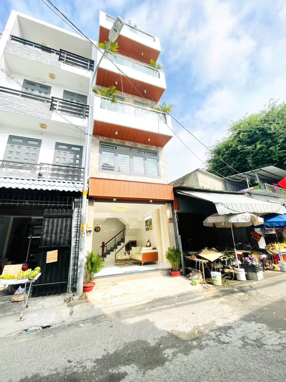 Chính chủ bán nhà, 4 tầng, 4 x 16m, hẻm xe ô tô thông, đường Bùi Quang Là, phù hợp ở giá chỉ 5.8 tỷ