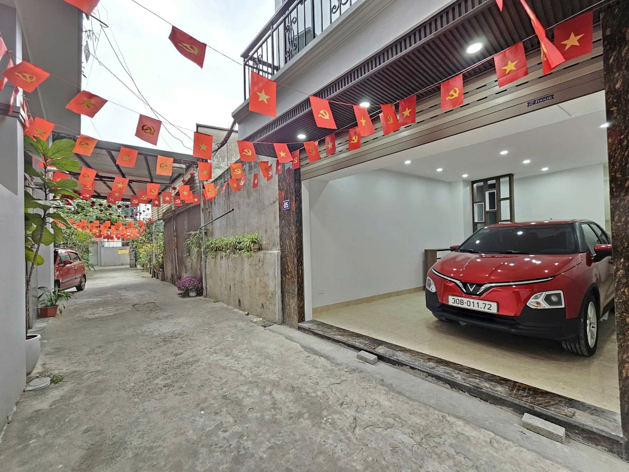 TRUNG TÂM PHÚC ĐỒNG, 42M2, 6T THANG MÁY, GARA Ô TÔ, HÀNG HIẾM CHỈ 12.X TỶ