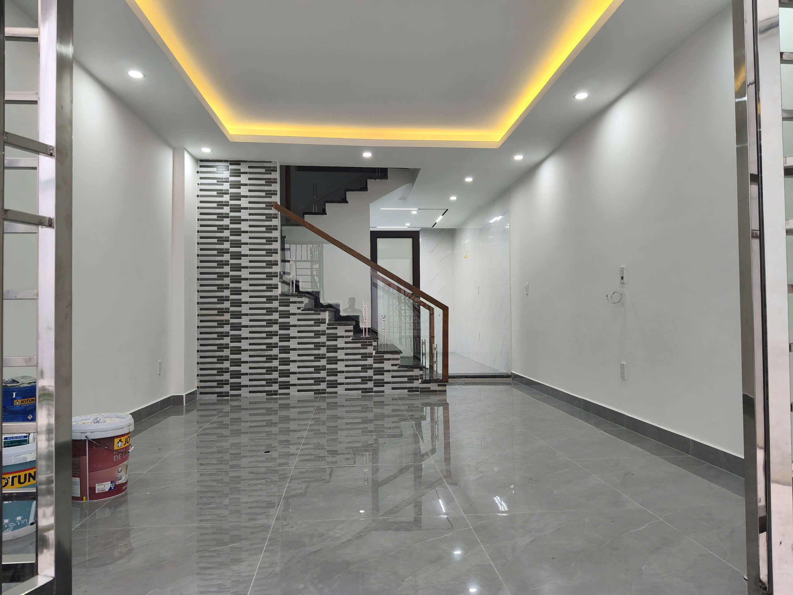 BÁN NHÀ 4 TẦNG NGÕ 358 ĐÀ NẴNG – Ô TÔ ĐỖ CỬA – NGÕ THÔNG – GIÁ 3,95 TỶ