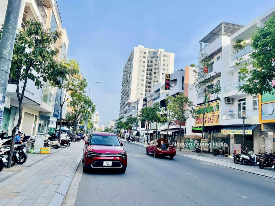 ???? Bán nhà mặt tiền Thích Quảng Đức – VCN Phước Hải, Nha Trang – 9 căn hộ cho thuê – Có thang máy – Thu nhập ổn định