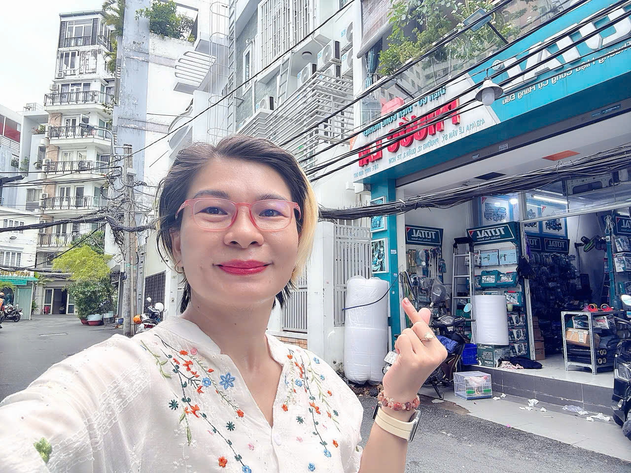CHÍNH CHỦ Ở NƯỚC NGOÀI CẦN BÁN NHÀ 4 TẦNG HXH Đ.LÊ VĂN SỸ, QUẬN 3 - NGANG ĐẸP 7,6M*14M - GIÁ TỐT NHẤT KHU VỰC ĐANG CHÀO