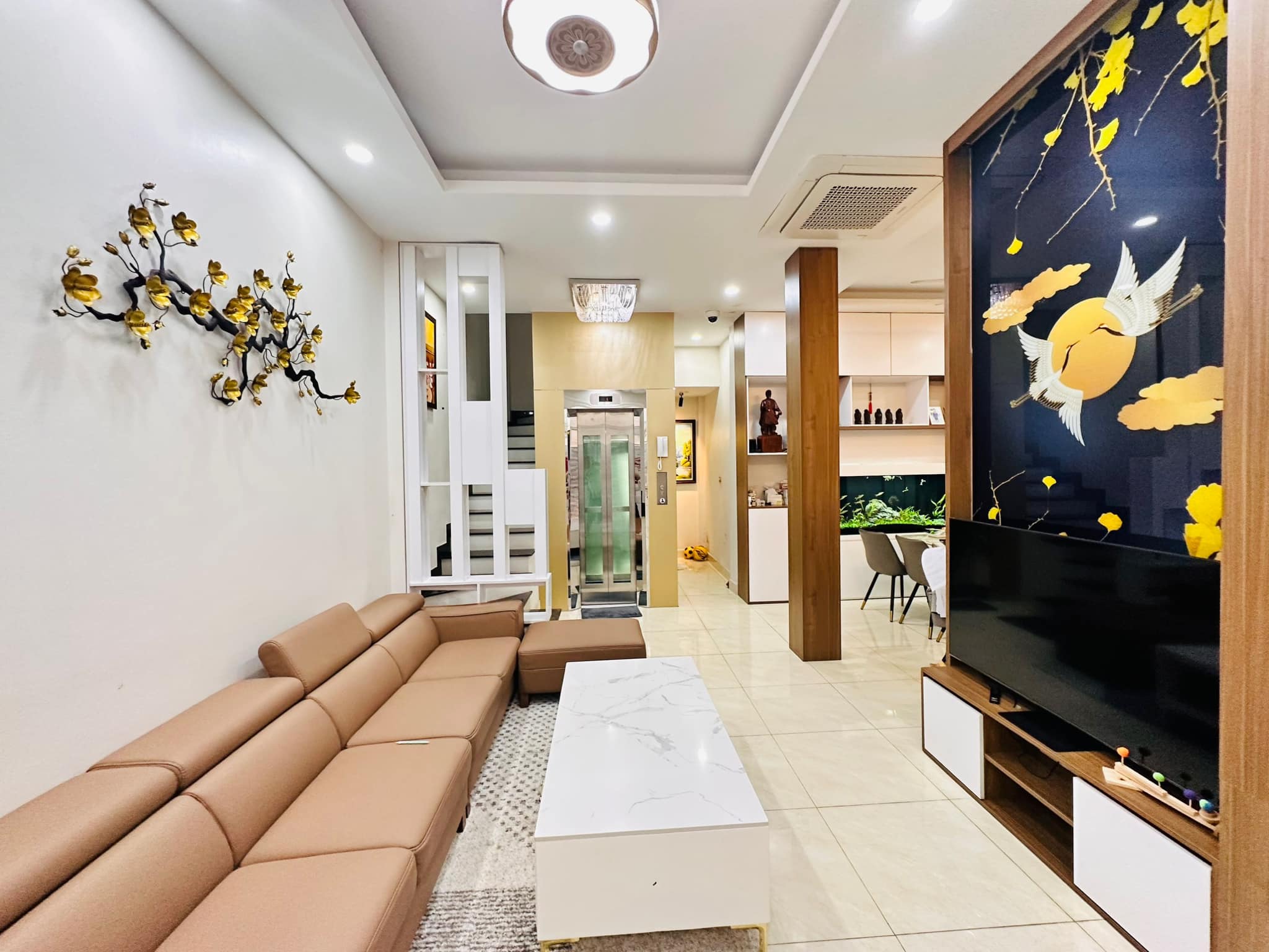 Bán nhà phố NGUYỄN AN NINH ô tô đỗ cổng, 5 tầng thang máy, chủ thiện chí 55m2 giá 12 tỷ