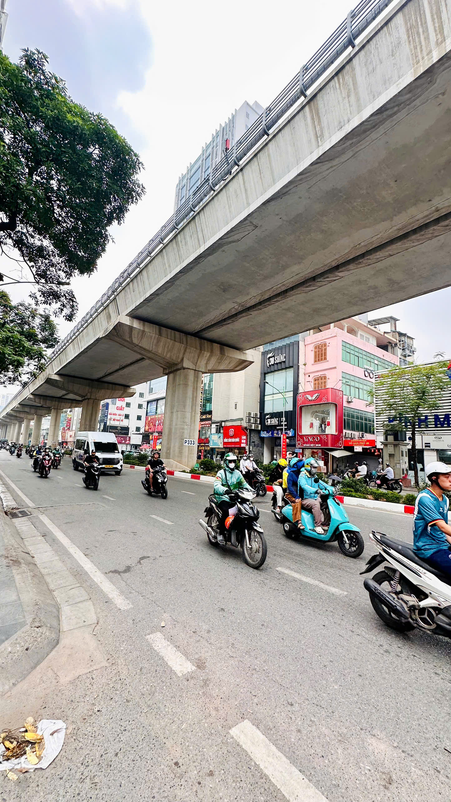 BÁN ĐẤT CẦU GIẤY - DƯƠNG QUẢNG HÀM - 110M MẶT TIỀN 6M NỞ HẬU 30M RA Ô TÔ TRÁNH - GIÁ ĐẦU TƯ