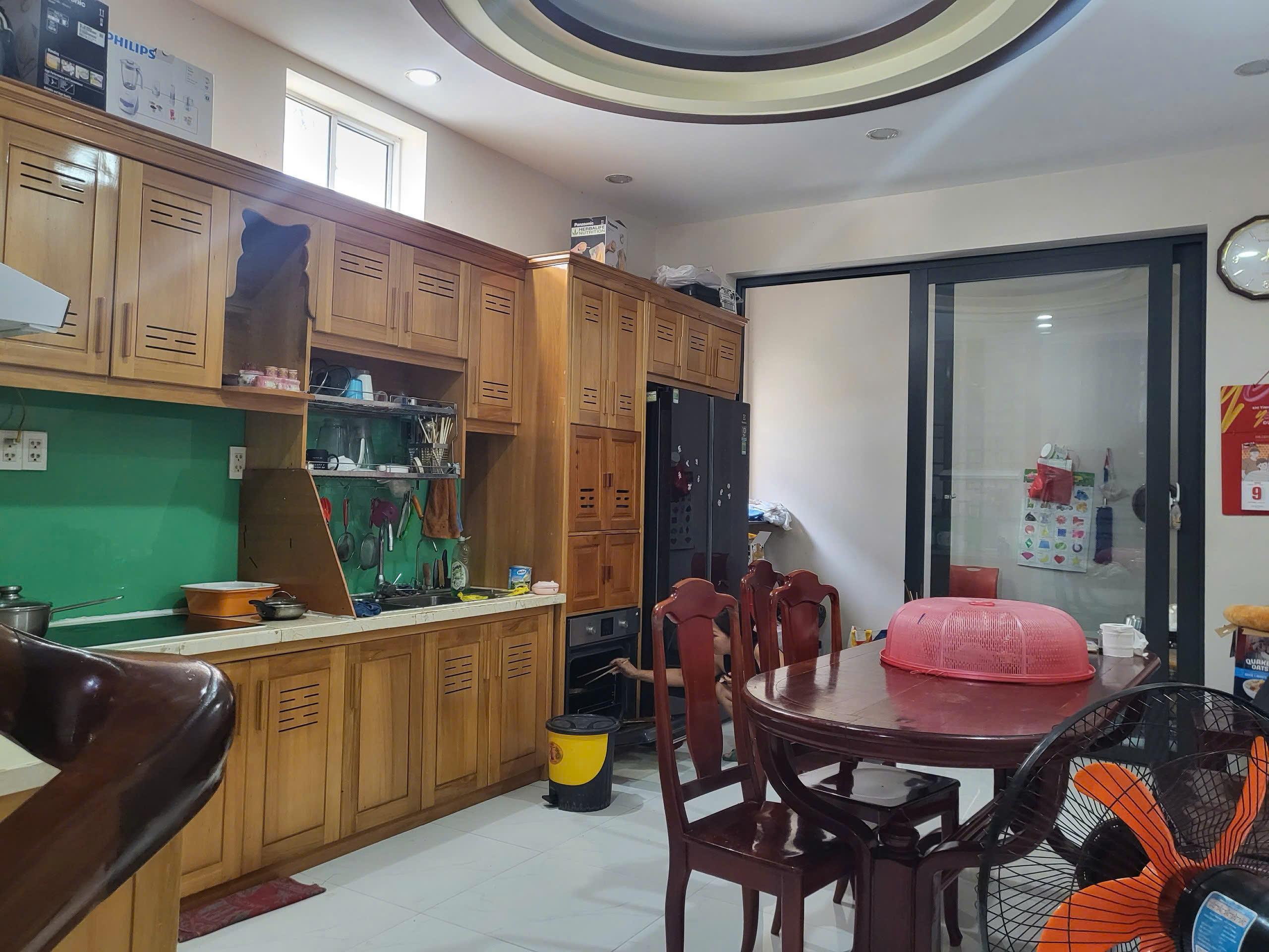 BÁN CĂN NHÀ 4,5 TẦNG, MT ĐƯỜNG HOÀN KIẾM, PHƯỜNG NHA TRANG
Đường rộng 13m Diện tích : 71,1m2 Giá 8,8 tỷ còn thương lượng nhẹ
LH