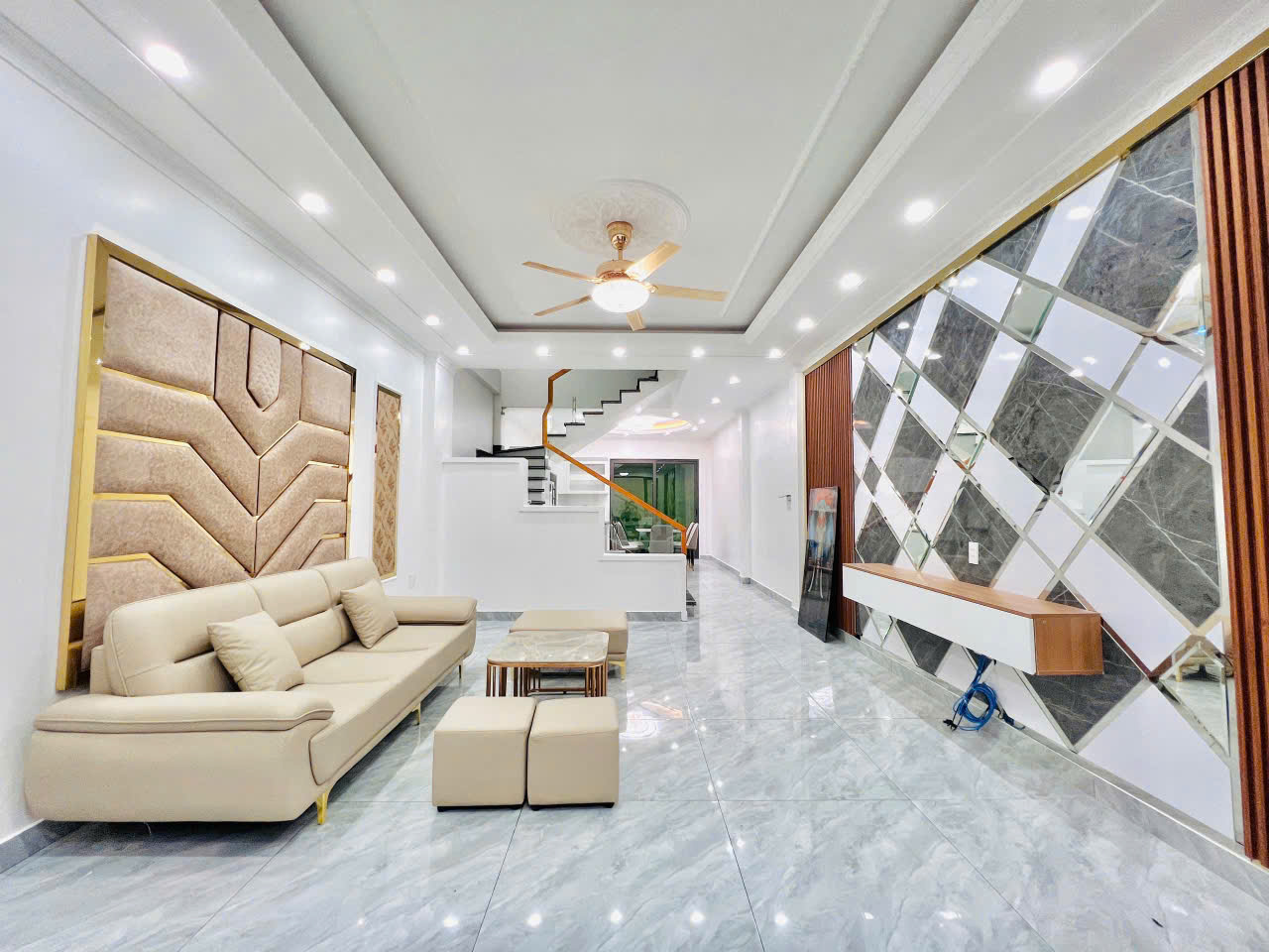 BÁN NHÀ 4 TẦNG PHỐ VĂN CAO – NGÔ QUYỀN – KHU PHỐ TÂY SẦM UẤT – GIÁ 3,7 TỶ