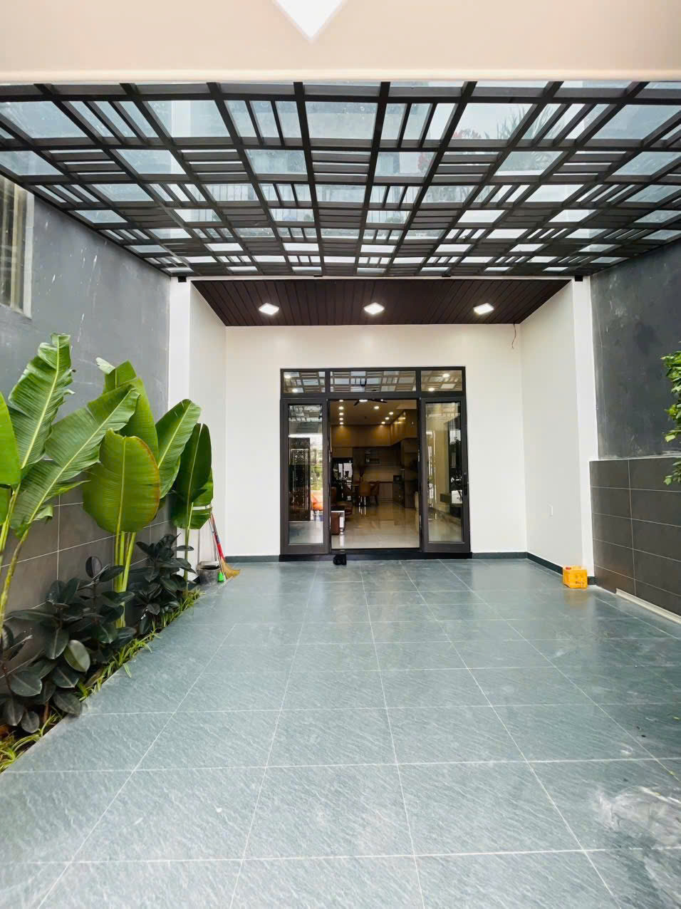 Bán nhà 3 tầng KĐT Nam Hòa Xuân, Đà Nẵng – Nhà mới, thiết kế hiện đại, ở ngay, Giá nhỉnh 8 tỷ