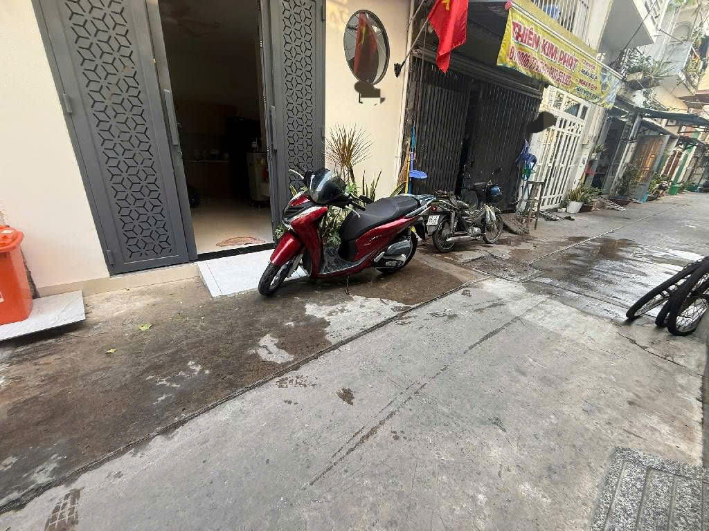 Hẻm 2/ - Hẻm 4M Thông - Bình Tân - 4 Tỷ Nhỉnh - Nhà Đẹp - Tặng Full Nội Thất - Gần Chợ,Trường Học - Giáp Tân Phú - 28M2 - 2 TẦNG - 2PN