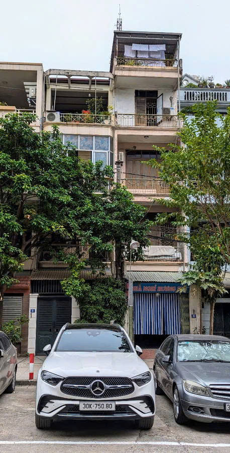 BÁN NHÀ HÀO NAM. 50M2 4 TẦNG GIÁ 17 TỶ-  MẶT NGÕ TO NHƯ MẶT PHỐ- SAU QUY HOẠCH ĐƯỜNG 30M.