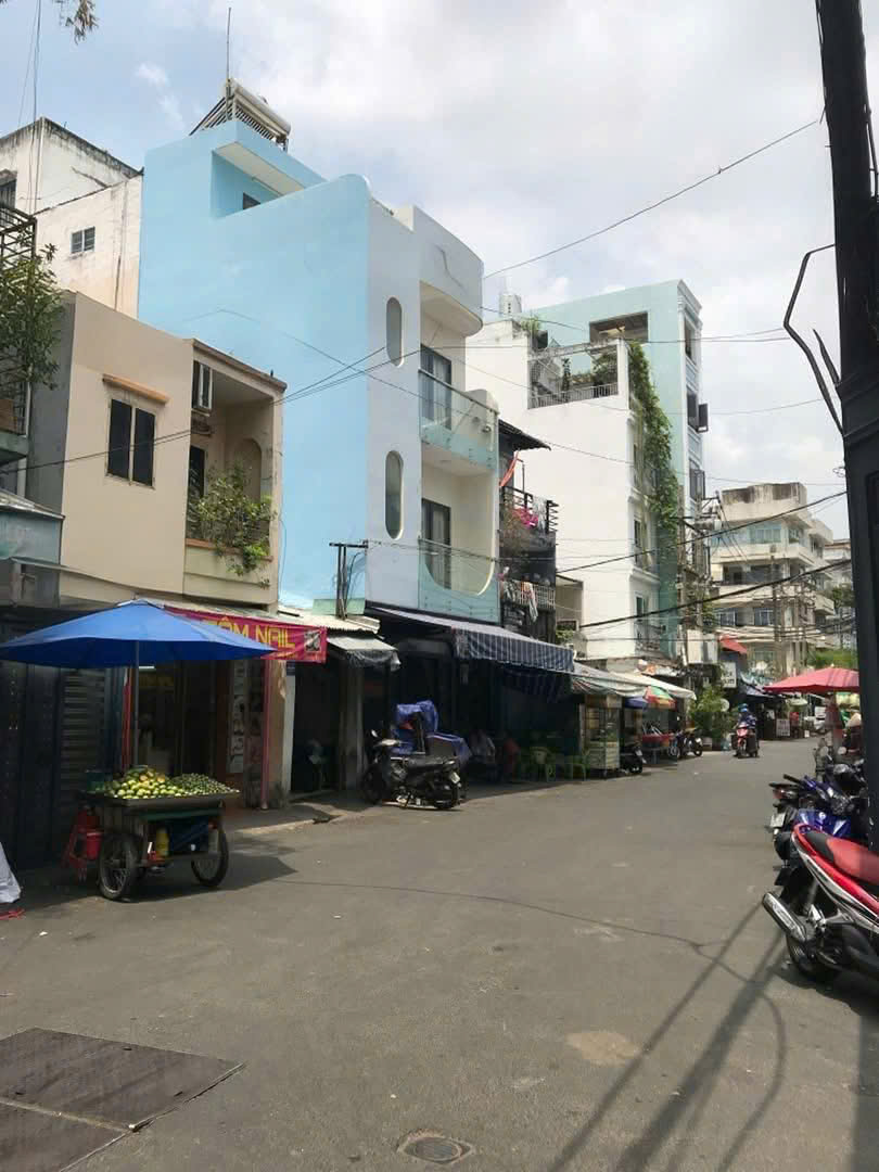 LÀ KHU  KẾT NỐI NHIỀU TUYẾN ĐƯỜNG - BÁN NHÀ Đ. NGUYỄN TRÃI QUẬN 1 - KHU VỰC KINH DOANH ,