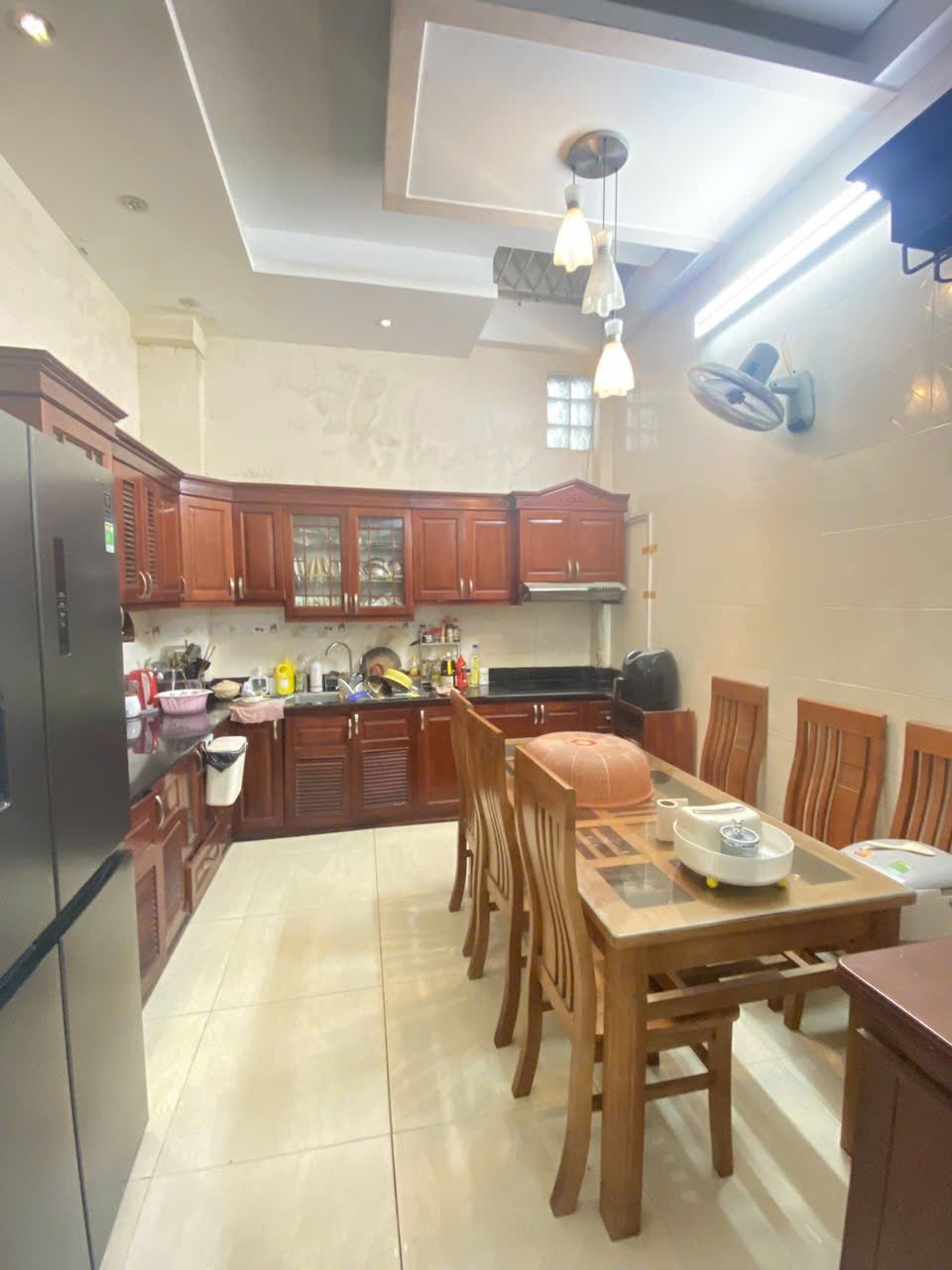 BÁN NHÀ ĐẸP NGÕ 135 BỒ ĐỀ – 40m² – Ô TÔ CÁCH 10M
Bồ Đề 40m², 4.5T, MT 3.5m, 8.3 tỷ – Long Biên