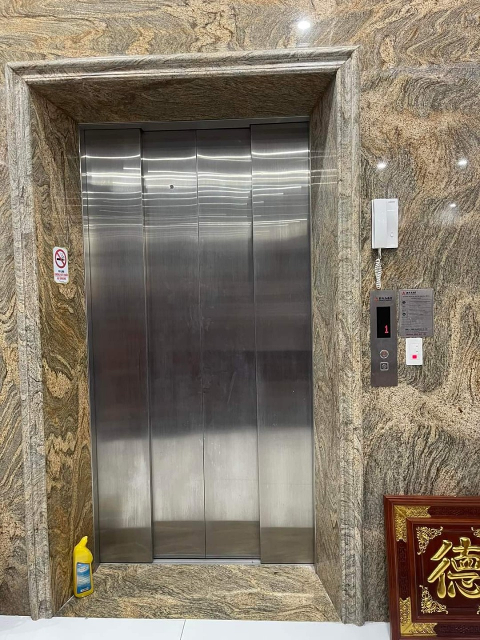 Cho thuê Nhà VP, Nhà Hàng, KD, Thái Hà, thang máy; 117m2* 4T- 45 Tr