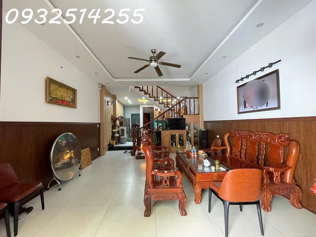 55 - Nguyễn Thành Hãn - Khu quân đội - Nhà 3 Tầng 3 mê kiên cố -105m2 - Nhà Sang - Đẹp - Hiện Đại - Giá nhỉnh 8 tỷ