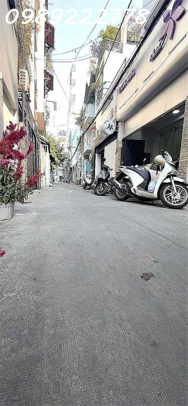 BÁN NHÀ ĐẶNG VĂN NGỮ- P10- XE HƠI NGỦ TRONG NHÀ - NGANG KHỦNG HƠN 5M - 1 XẸC THẲNG TẮP - CÁCH MẶT TIỀN 15M - 62M . MT 178