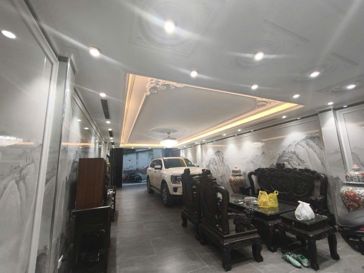 Bán nhà Nguyễn Văn Linh 96m 7 tầng thang máy ô tô tránh hơn 25 tỷ