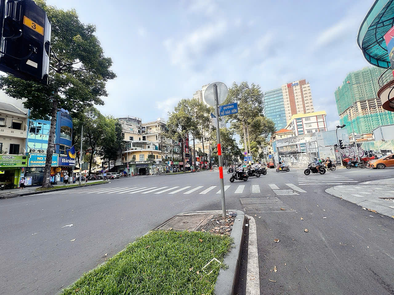 ĐỘC TÔN CHÀO BÁN CĂN GÓC 2 MẶT TIỀN Đ.TRẦN HƯNG ĐẠO & HỒ HẢO HỚN, QUẬN 1 - SIÊU PHẨM CHÀO 5000 TỶ - KHÔNG CÓ CĂN THỨ 2 CẠNH TRANH* LH GIANG GIANG: 093.86.76.685