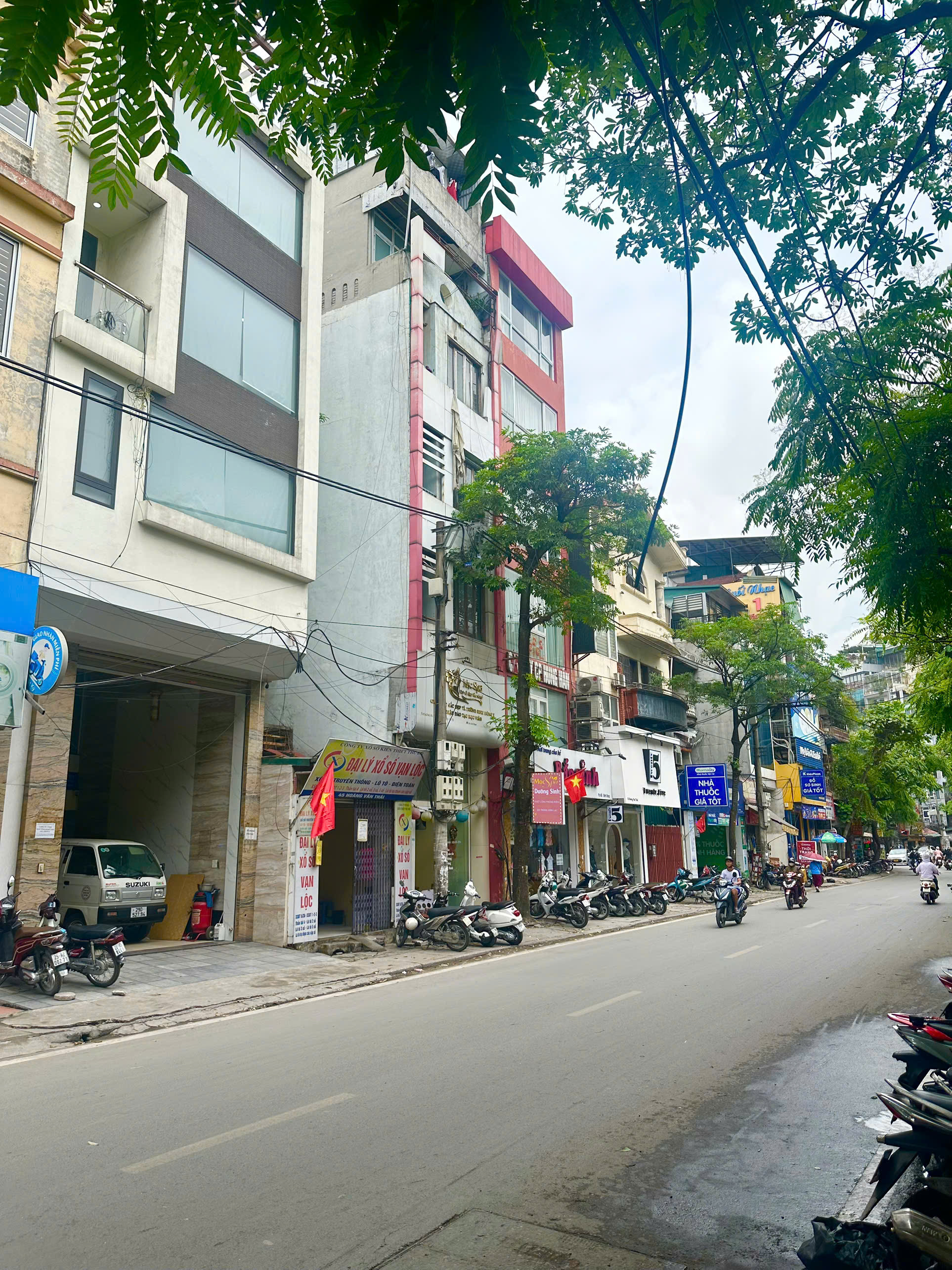 BÁN NHÀ VŨ TÔNG PHAN, THANH XUÂN. 79M2 4TẦNG MT 4M GIÁ 13,5 TỶ- GIÁ ĐẦU TƯ - DÂN XÂY - NGÕ THÔNG - Ô TÔ 4 CHỖ VÀO NHÀ - DIỆN TÍCH RỘNG Ở SƯỚNG