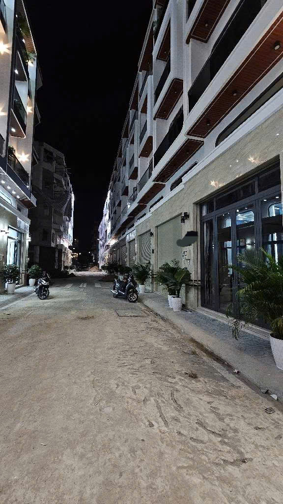 Hẻm 1/ - Đường 8M - 6 Tỷ Nhỉnh - Bình Tân - Nhà Đẹp - Gần Chợ,Trường Học - Tặng Full Nội Thất - KO QH - KO LG - 60M2 - 4 TẦNG - 4PN