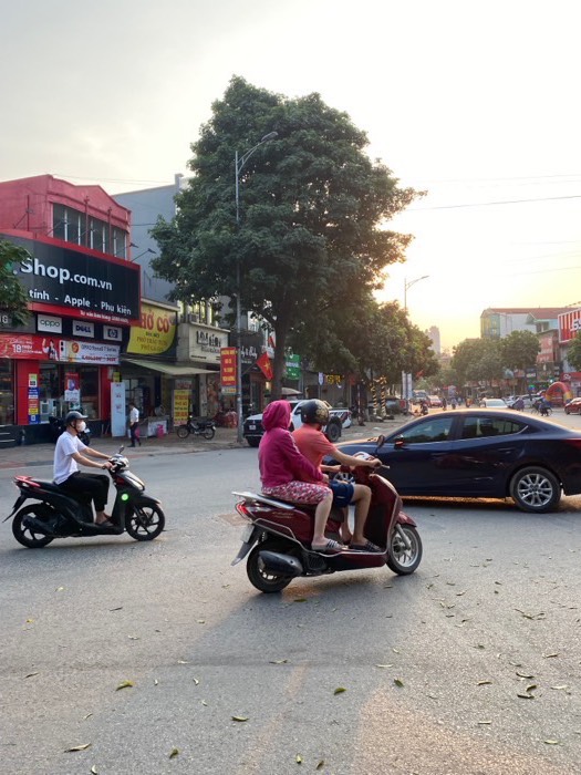 Em Bán  Mảnh Đất Mặt Phố Cao Lỗ - Đông Anh - Hà Nội