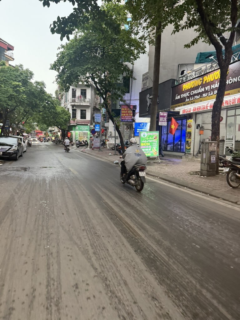 Vương Thừa Vũ 51m, địa khí vượng, lộc đổ về như suối