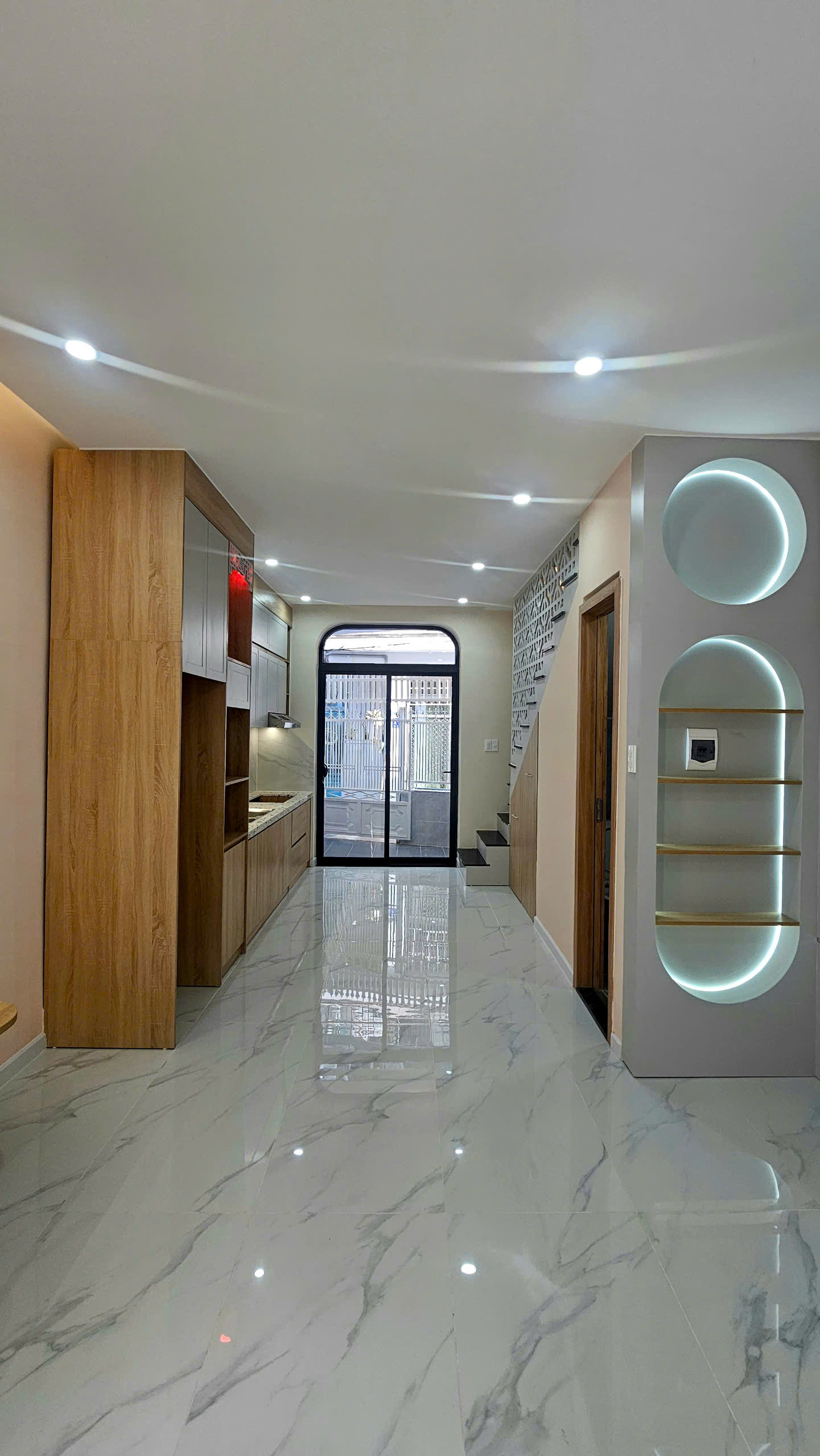 Nhà phố 2 mặt tiền tại Phước Tân – Giá rẻ bất ngờ chỉ 2.45 tỷ!
