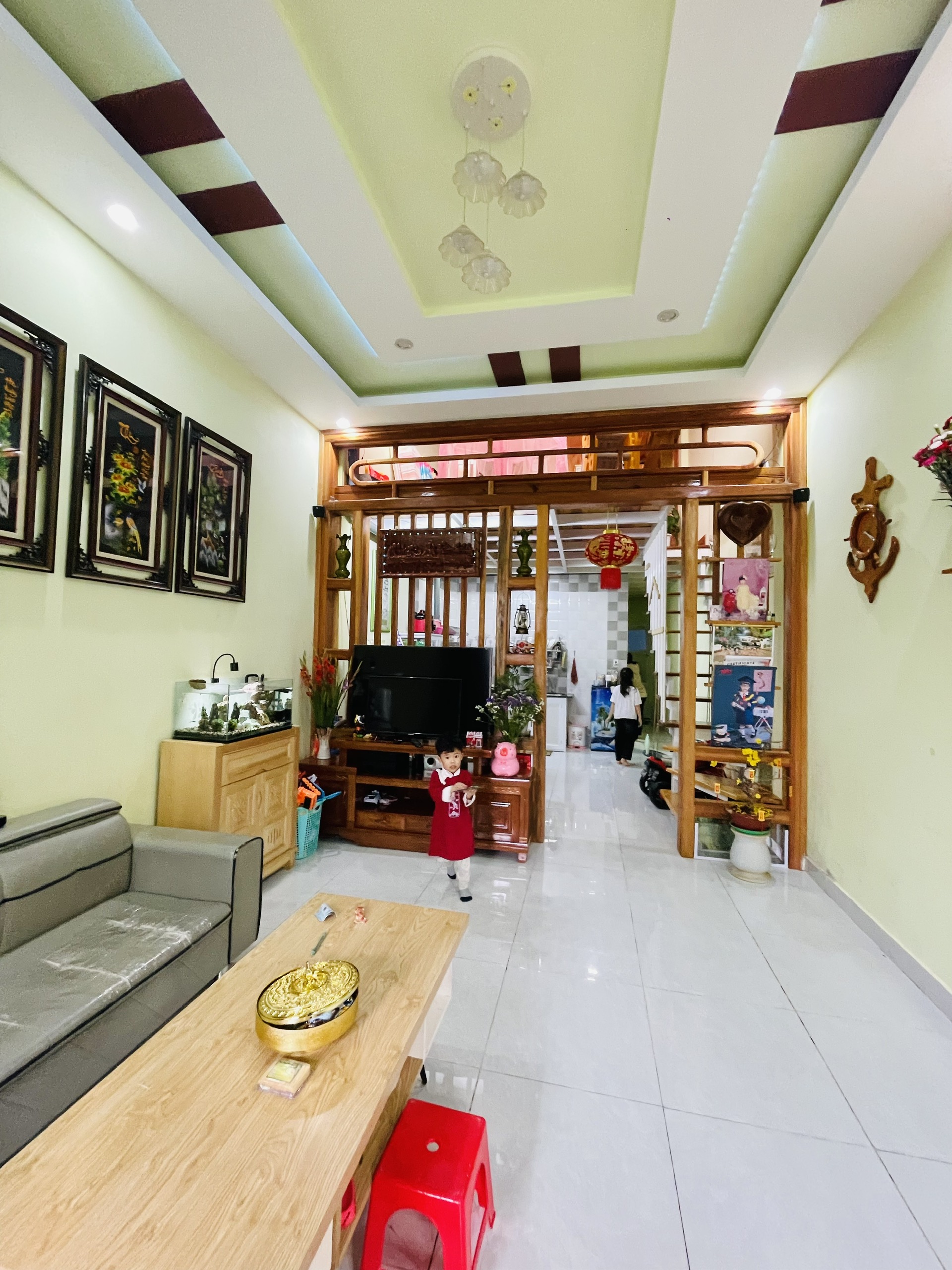 BÁN NHÀ TRẠNG TRÌNH NGAY TRUNG TÂM – CÁCH HỒ XUÂN HƯƠNG 500M