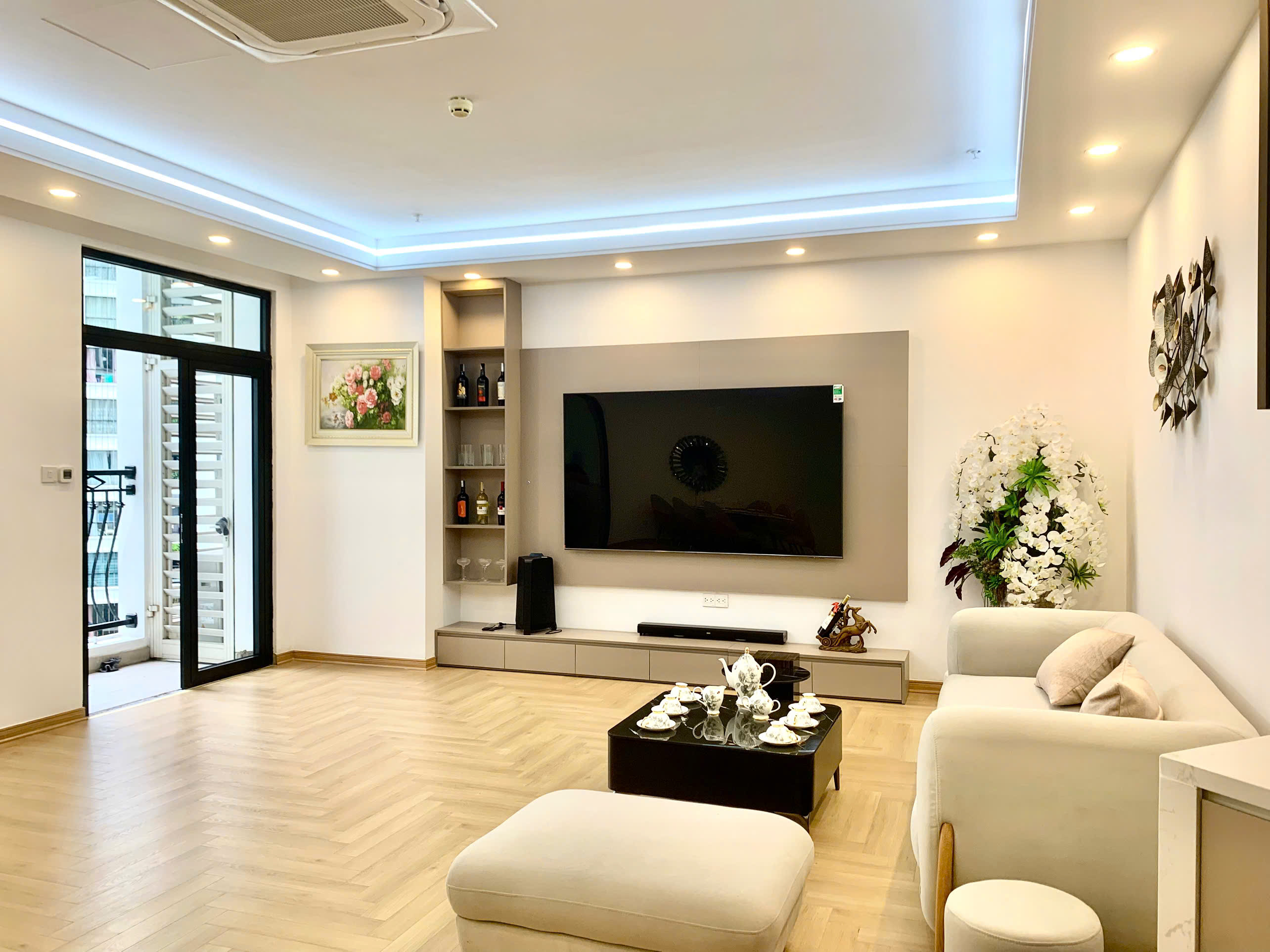 Royal City khu đô thị bậc nhất Thanh Xuân , bán căn nhiều góc 130m@ , giá : 14,x tỷ