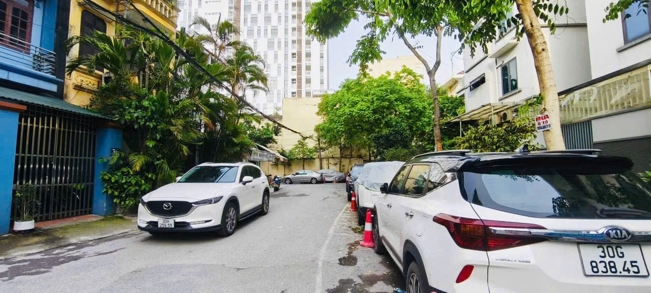 PHÂN LÔ - NGÕ THÔNG VÒNG QUANH - KINH DOANH - SỔ ĐẸP - NHÀ DÂN XÂY - Trần Bình 70 m, 4 T, mt 4.5 m 18.5 tỷ