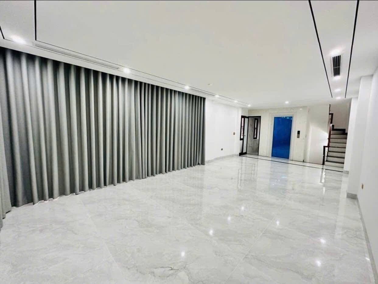 VỪA Ở VỪA KINH DOANH, TRUNG TÂM BỒ ĐỀ, LÔ GÓC 58M2 8T,Ô TÔ TRÁNH - 2X TỶ