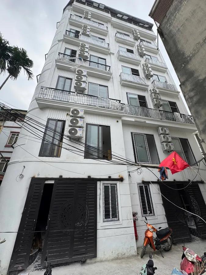 GÀ ĐẺ TRỨNG VÀNG PHỐ VIỆT HƯNG, DÒNG TIỀN 1.1 TỶ/NĂM, 65M2 8 TẦNG, CÓ PCCC - CHỈ 15.X TỶ