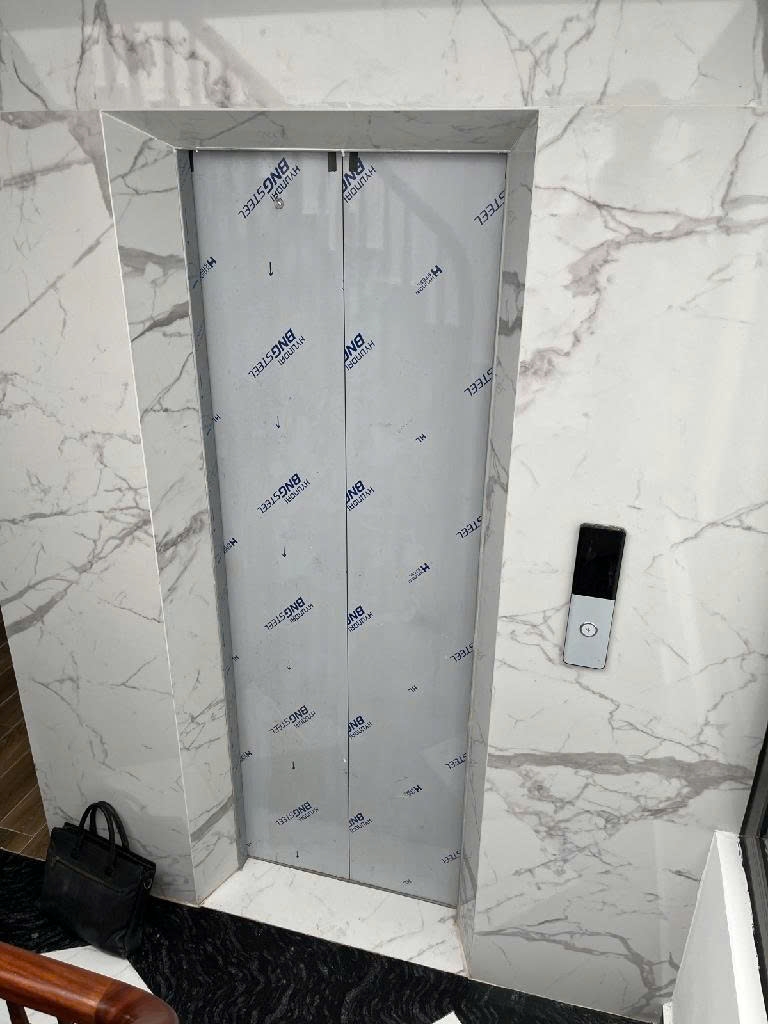 Cho thuê nhà, Trần Nhân Tông, Mai Hắc Đế, Triệu Việt Vương; 406m2* 7T