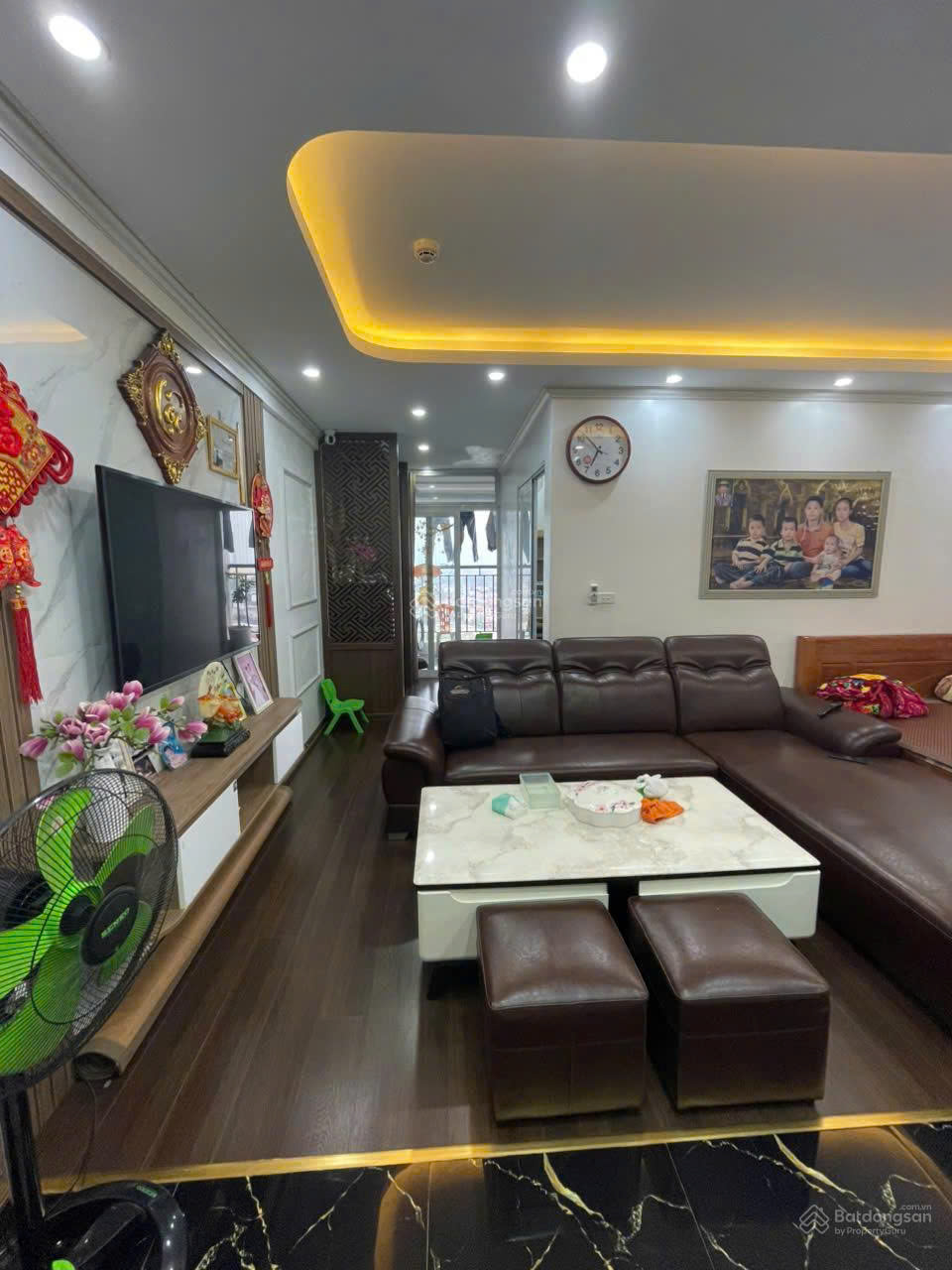 Bán căn hộ chung cư tầng cao, view đẹp, full đồ