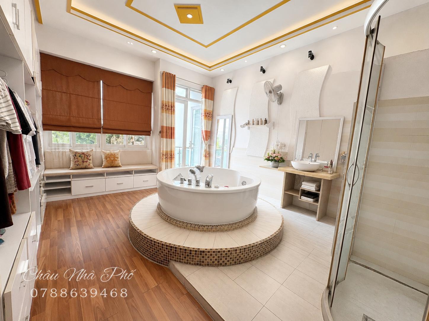 BÁN NHÀ HIẾM NHƯ KS 5 SAO- 4,5X22-4 TẦNG HẺM 8M CHỈ 7 TỶ 580
