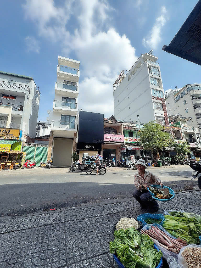 BÁN NHÀ 5 TẦNG THANG MÁY - MẶT TIỀN KINH DOANH ĐƯỜNG CÔ BẮC, P.CÔ GIANG, QUẬN 1 - KHAI THÁC DÒNG TIỀN SIÊU LỢI NHUẬN