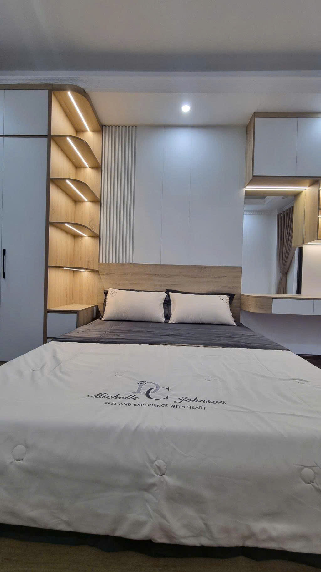 NHÀ PHỐ XUÂN THỦY – 40M2 x 4 TẦNG – VÀI BƯỚC RA PHỐ – Gần DH Quốc Gia - hơn 10 tỷ