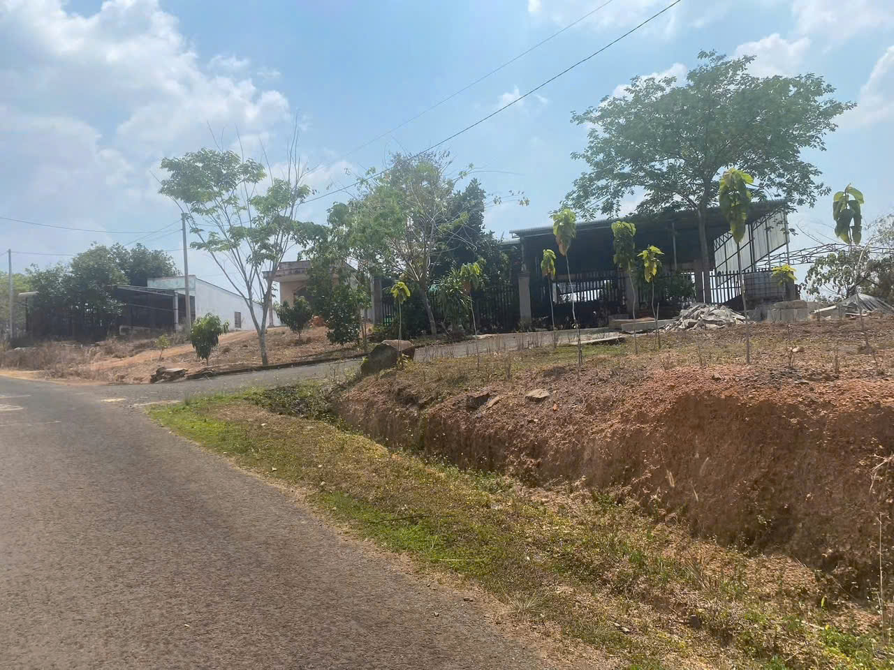 ???? Cần bán lô đất đẹp 200m² – Vị trí trung tâm, pháp lý chuẩn!