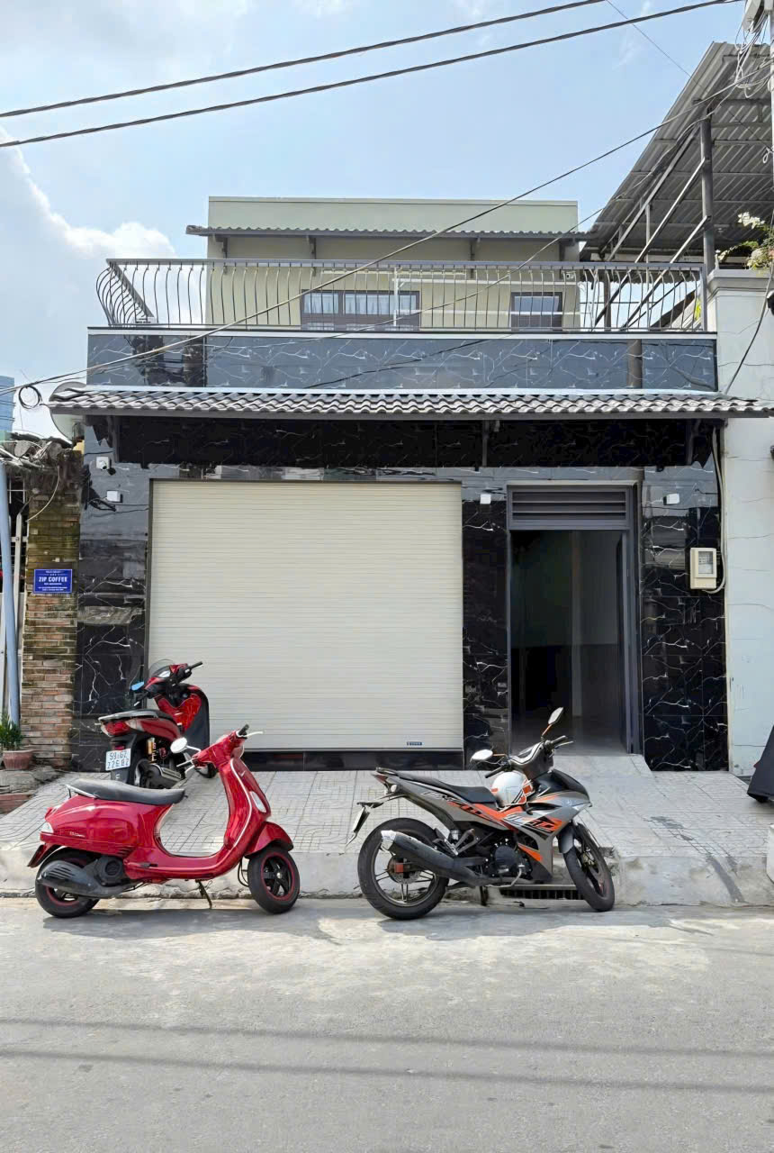 Bán Nhà Mặt Tiền Đường Ngay Đại Học Tôn Đức Thắng Quận 7 – Thu Nhập 80 Triệu/Tháng