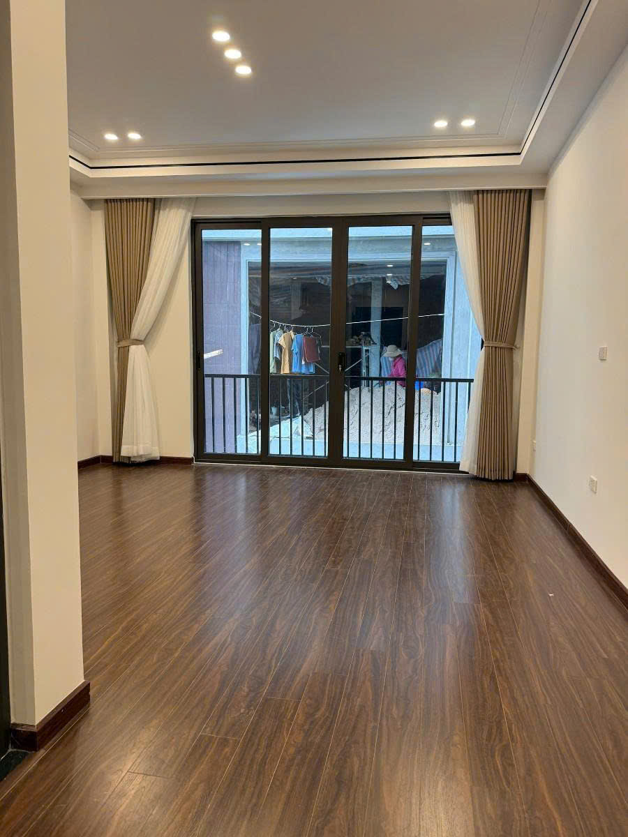 Bán nhà Đàm Quang Trung 51m 6 tầng MT4.5m thang máy nhỉnh 10 tỷ