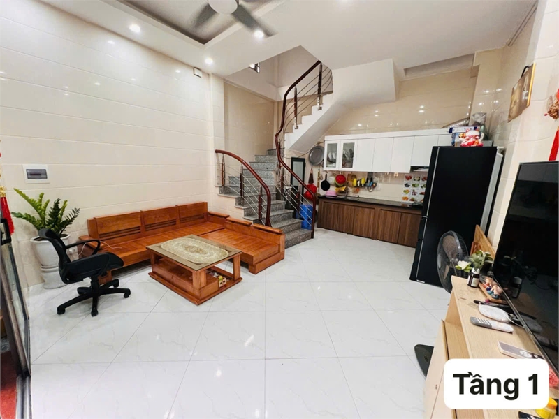 BÁN NHÀ BỒ ĐỀ PHỐ TRẠM  LONG BIÊN – 32M – 5 TẦNG – 7,75 TỶ –  Ô TÔ ĐỖ CỔNG SỔ ĐỎ--  CHÍNH CHỦ