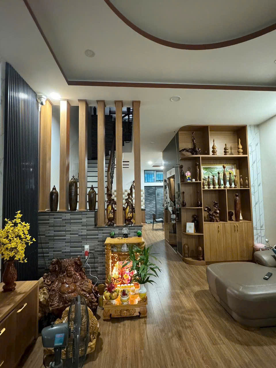 Nhà 1 trệt 3 lầu – Kinh doanh căn hộ siêu lợi nhuận
diện tích: Ngang 6m, tổng 138m² Giá bán : 12 tỷXem nhà liên hệ trước 45 phút