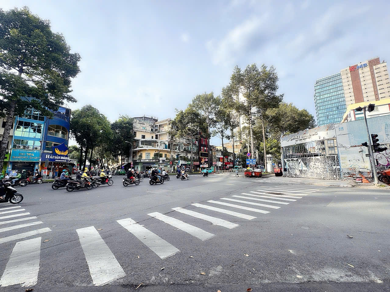 SẢN PHẨM ĐỘC TÔN LỚN NHẤT CHÀO BÁN - MẶT TIỀN ĐƯỜNG TRẦN HƯNG ĐẠO, QUẬN 1 - VỊ THẾ ĐẲNG CẤP BẬC NHẤT KHÔNG CÓ CĂN THỨ 2 SO SÁNH - CHÀO 5.000 TỶ