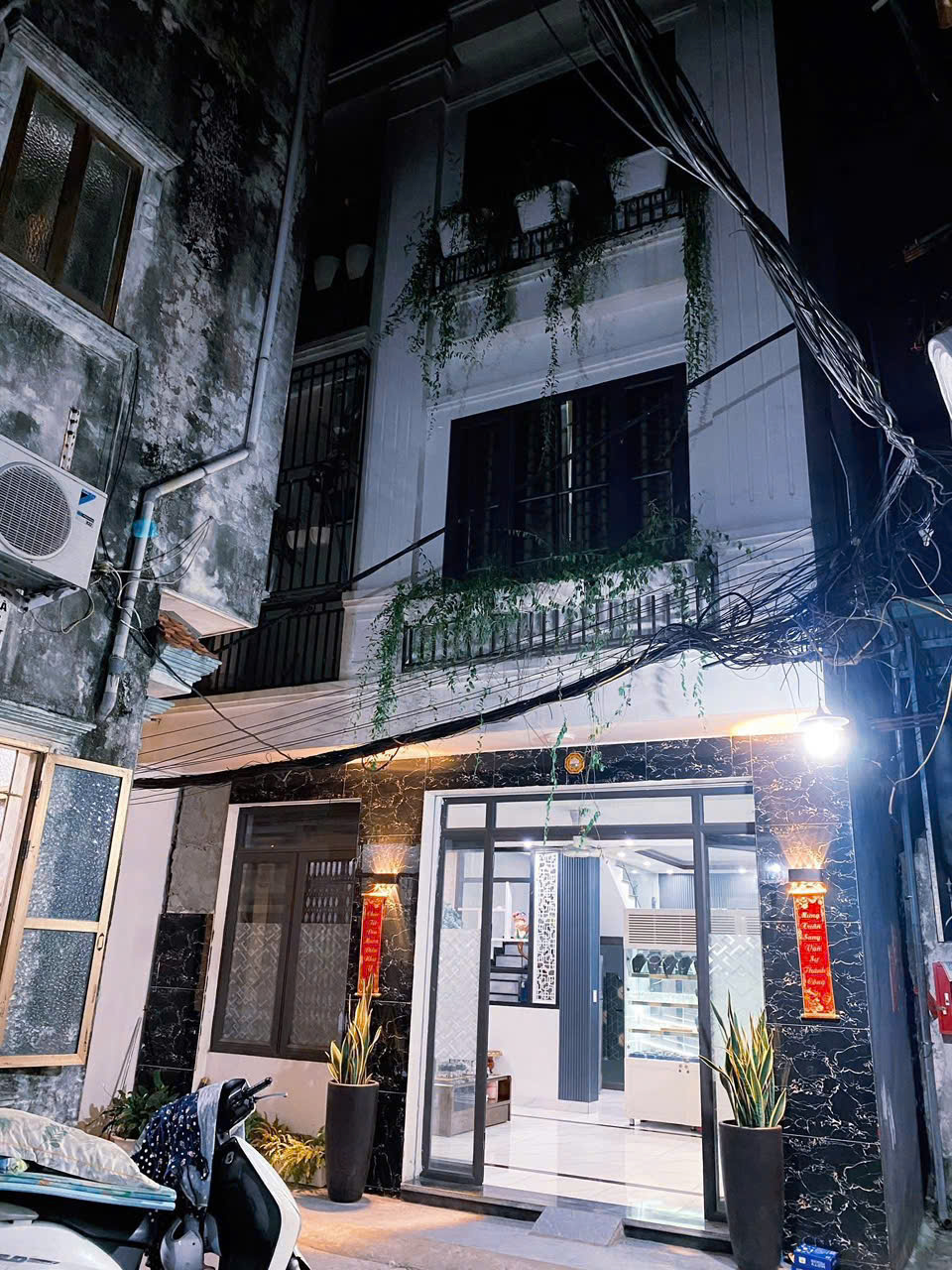 Bán Nhà Đẹp Trung Tâm Phố Lạch Tray – Full Nội Thất Cao Cấp, Giá Chỉ 3 Tỷ 250 Triệu