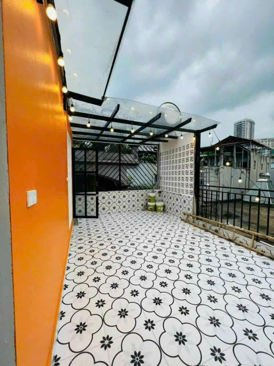 Bán nhà Xuân Thủy 38 m, 5 tầng, mặt tiền 6m, chỉ 9 tỷ Cầu Giấy- GẦN PHỐ GẦN Ô TÔ - BA GÁC TẬN CỬA - NHÀ ĐẸP DÂN XÂY