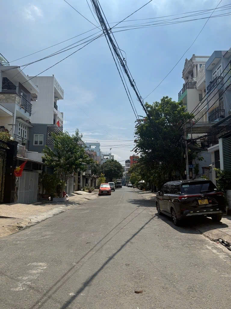 Hẻm 1/ - Sát Hẻm Xe Hơi - Tân Phú - Nhà Mới - Full Nội Thất - Ngay Chợ,Nhà Thờ - 40M2 - 4 TẦNG - 3 Tỷ Nhỉnh