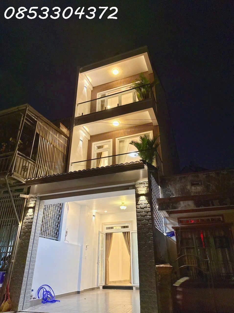 BÁN NHÀ PHỐ ĐẸP NỘI THẤT GỖ TỰ NHIÊN – ĐƯỜNG 6M SÂN ĐẬU Ô TÔ 7 CHỖ – NGAY CHỢ NGÔ QUYỀN, ĐÀ LẠT