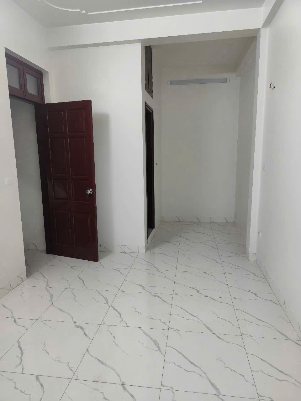 ???? BÁN NHÀ NGỌC THỤY NHÀ ĐẸP LÔ GÓC – Ô TÔ ĐỖ CỬA – CÓ Ô CHỜ THANG MÁY

???? Ngọc Thụy, Long Biên – 64m² – 3 tầng – Giá 12.5 tỷ