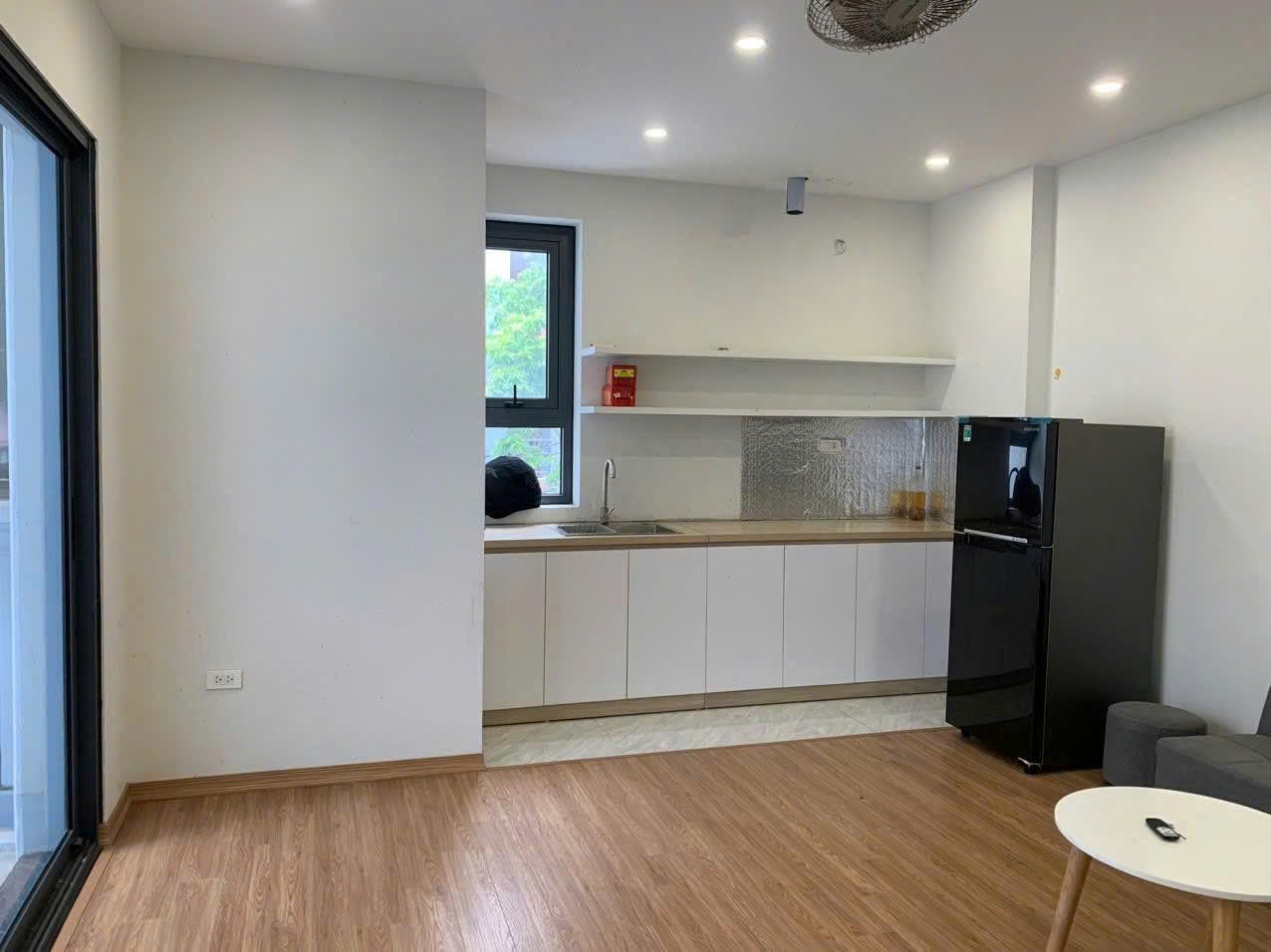 CHO THUÊ PHÒNG TRỌ KHÉP KÍN 40M² – 1 NGỦ, 1 KHÁCH, BẾP – ĐƯỜNG XUÂN THUỶ, CẦU GIẤY , HÀ NỘI